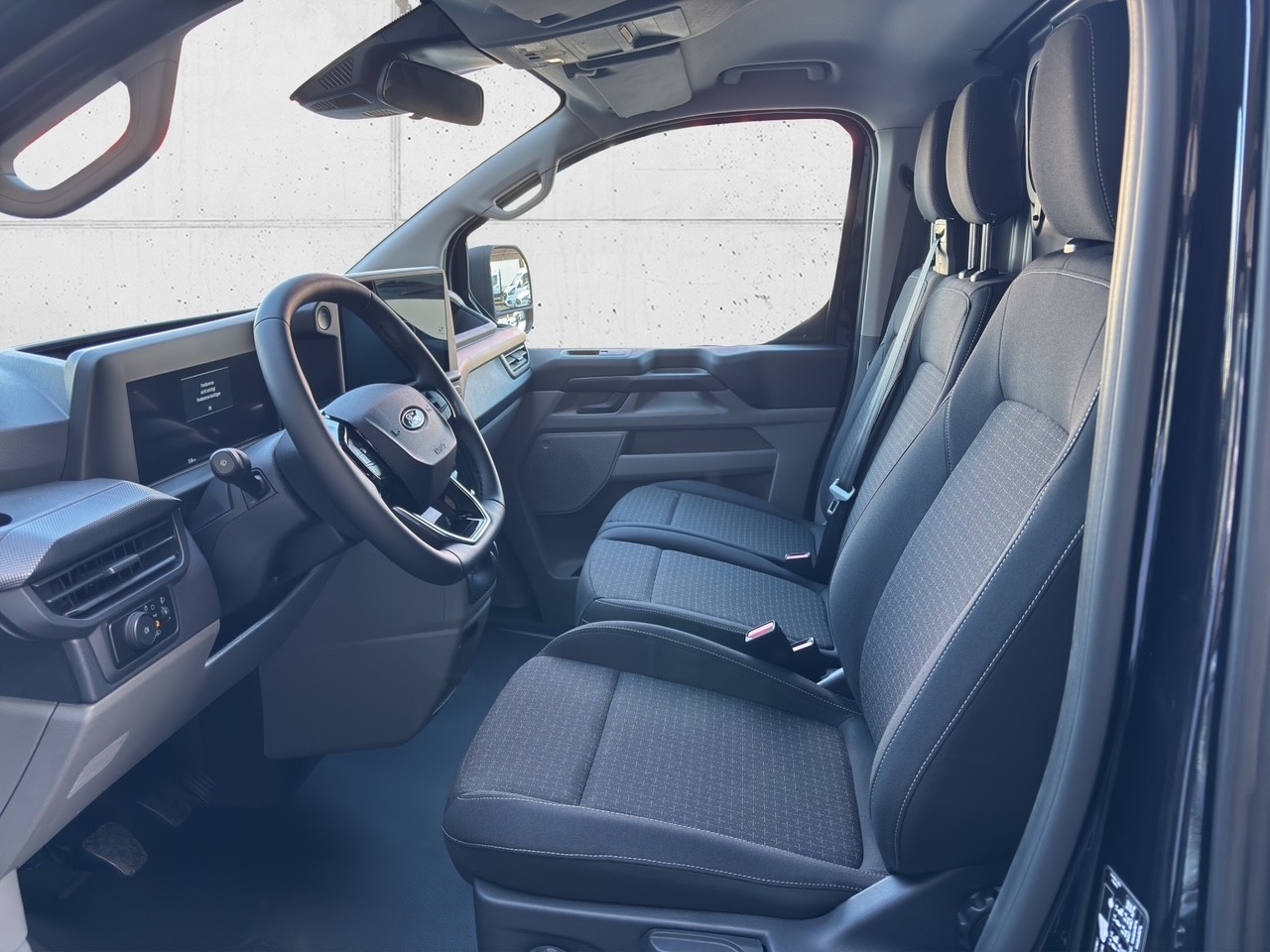 FORD Transit C Van 320 L1 2.0 EcoBlue 136 Trend-image-9