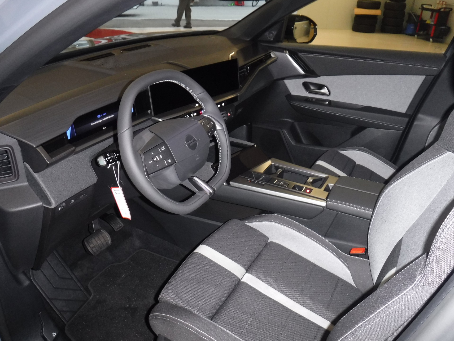 OPEL Grandland Elektro 73kWh Edition-image-3