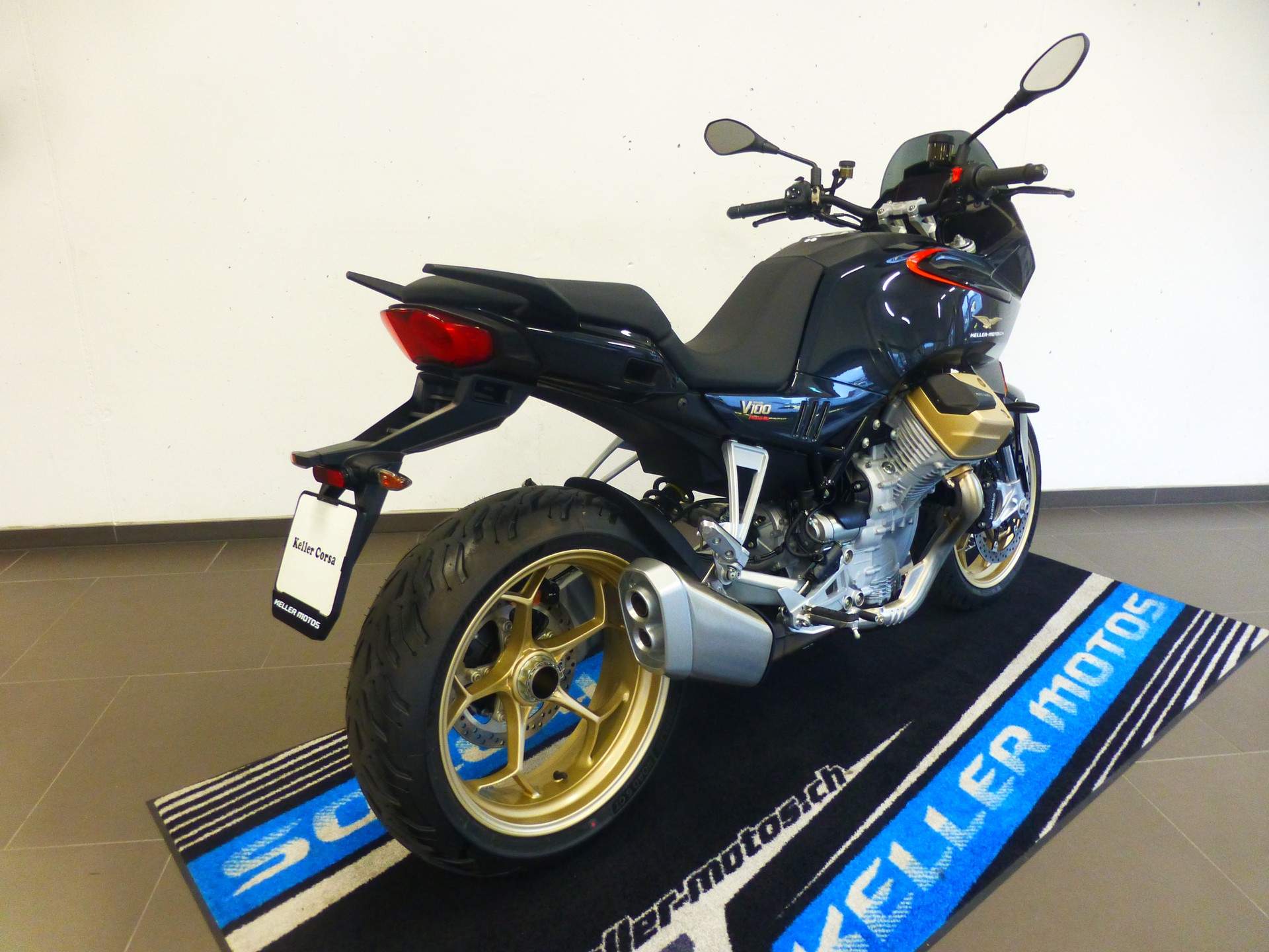 MOTO GUZZI V100 Mandello-image-7