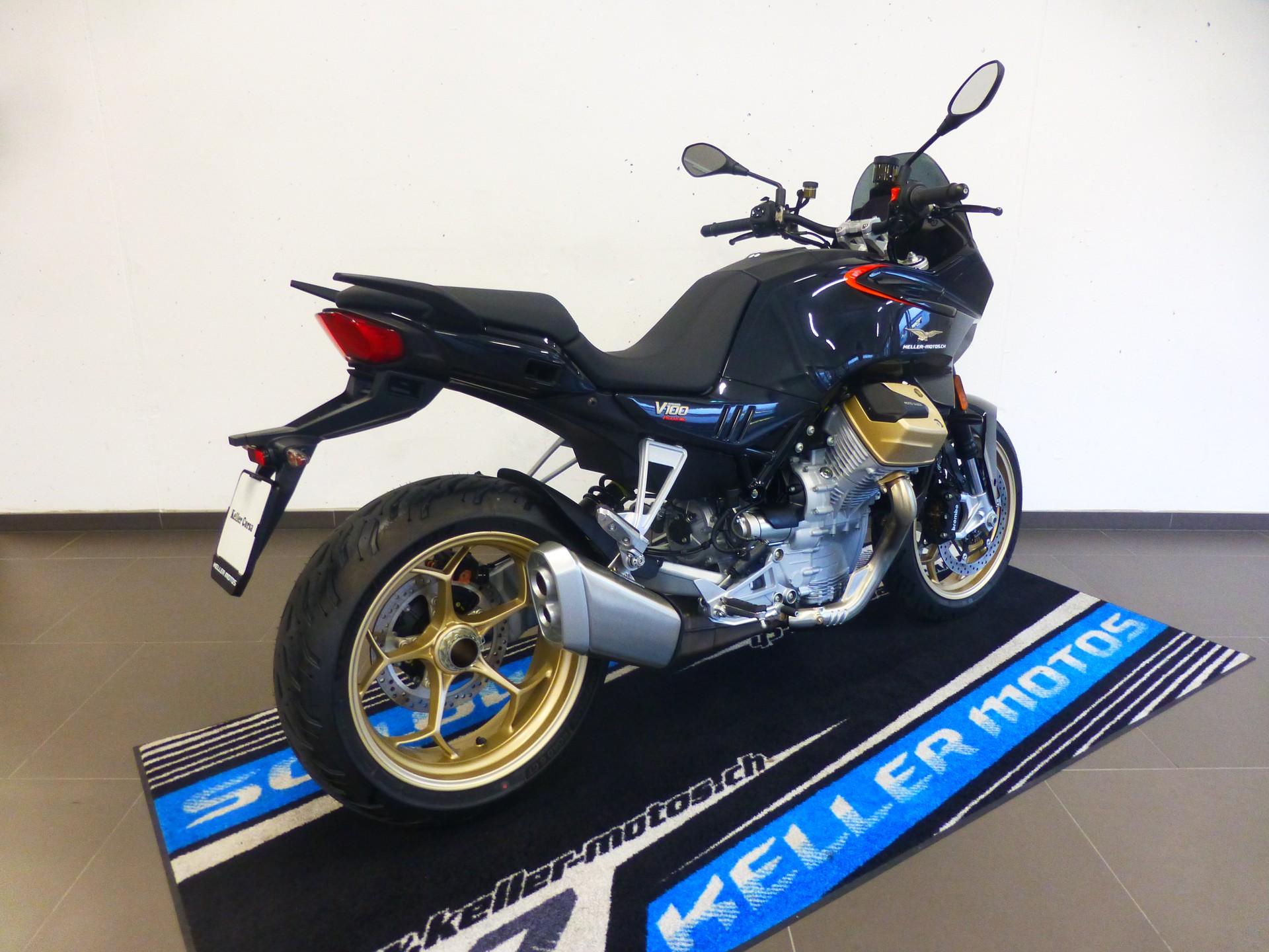 MOTO GUZZI V100 Mandello-image-8