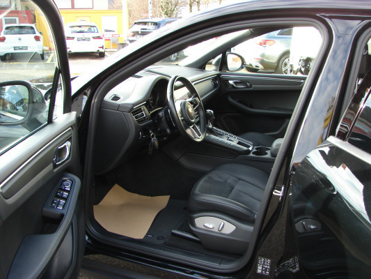 PORSCHE Macan PDK-image-3
