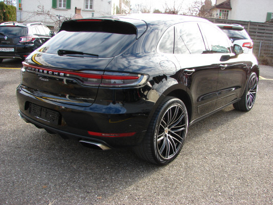 PORSCHE Macan PDK-image-2
