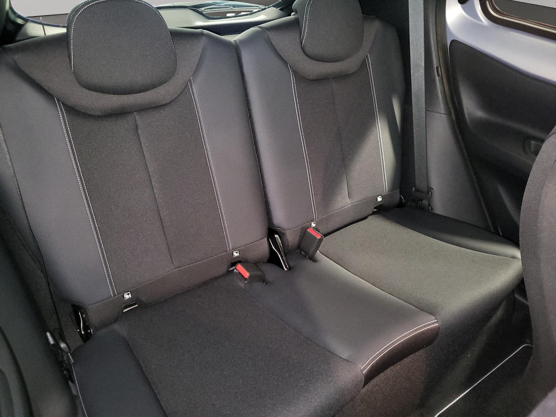 TOYOTA Aygo X 1.0 VVT-i JBL Edition-image-12