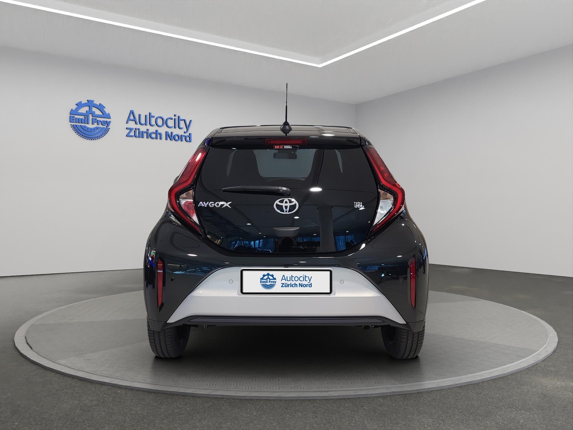 TOYOTA Aygo X 1.0 VVT-i JBL Edition-image-4