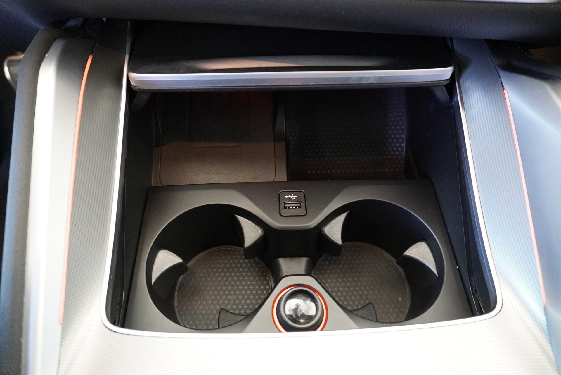 BMW X6 xDrive 48V 40d Steptronic M Sport-image-22