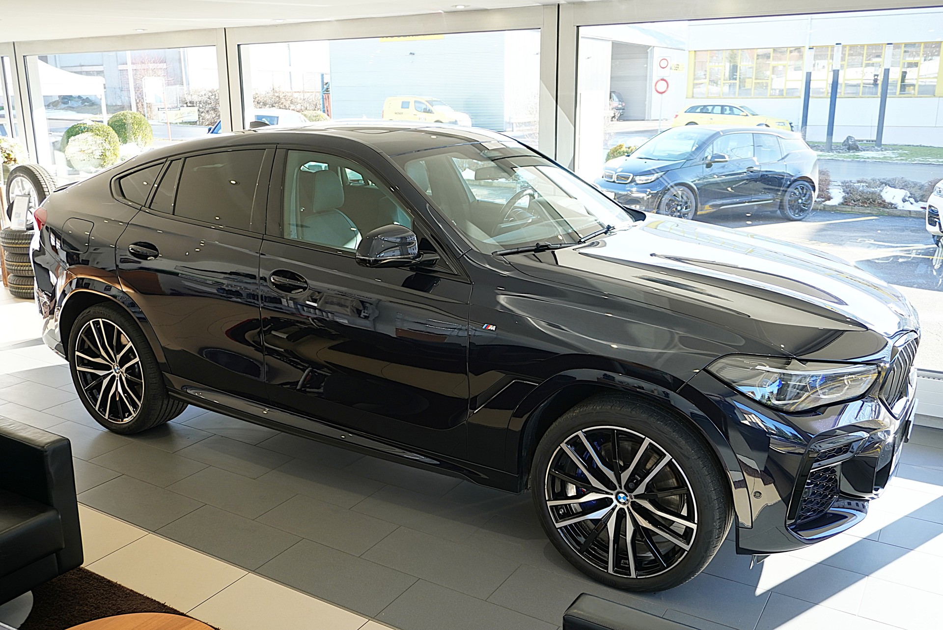 BMW X6 xDrive 48V 40d Steptronic M Sport-showroom-element-2