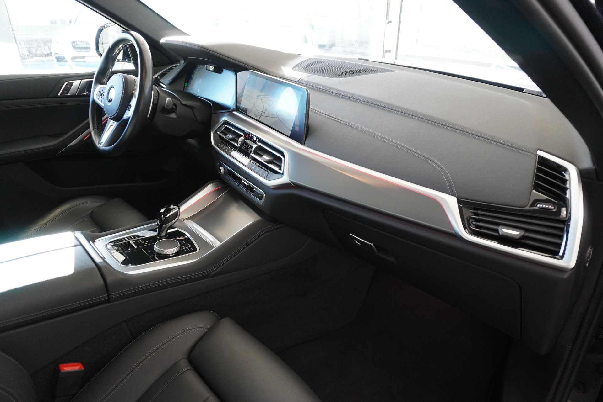 BMW X6 xDrive 48V 40d Steptronic M Sport-image-9