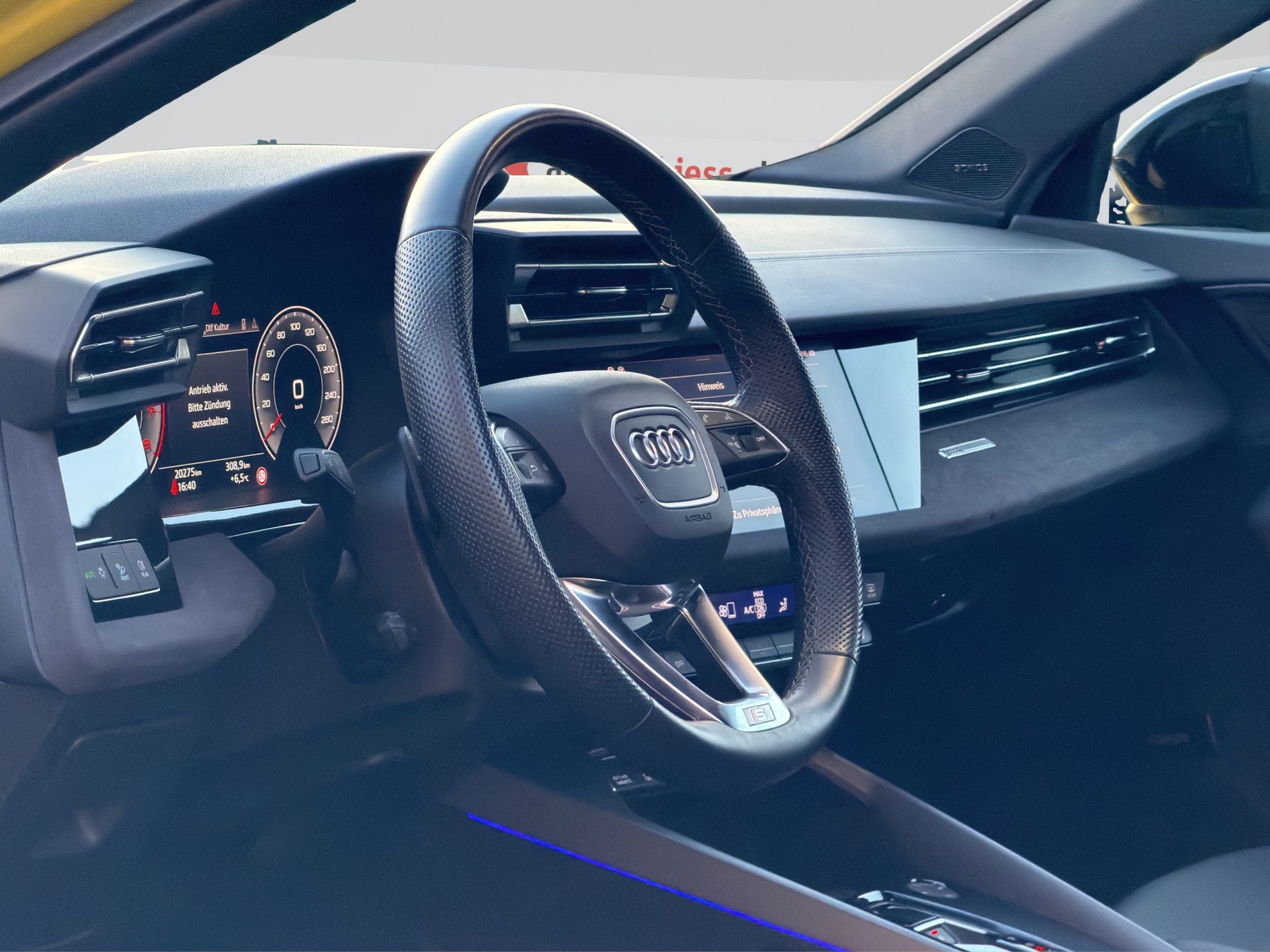 AUDI A3 allstreet 35 TFSI S line Black Edition S-tronic-image-6