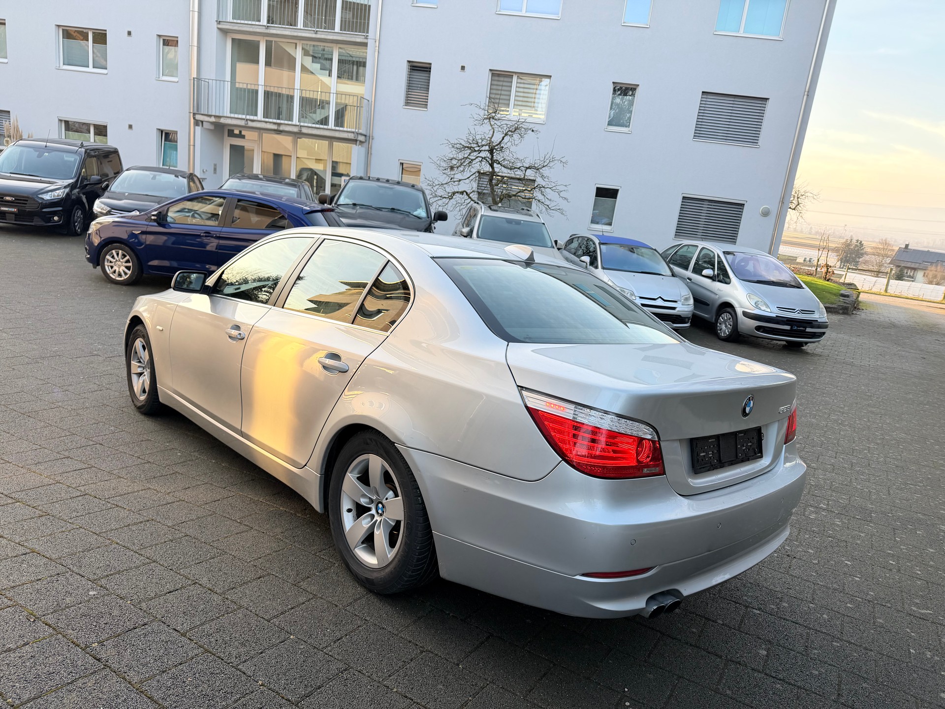 BMW 525i Steptronic-image-5
