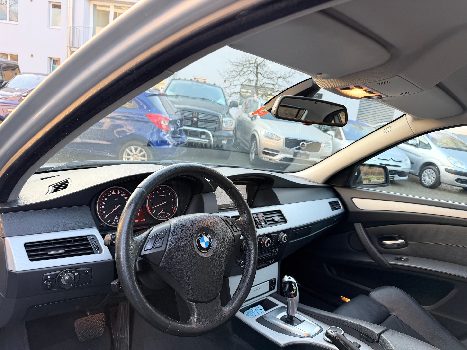 BMW 525i Steptronic-image-6