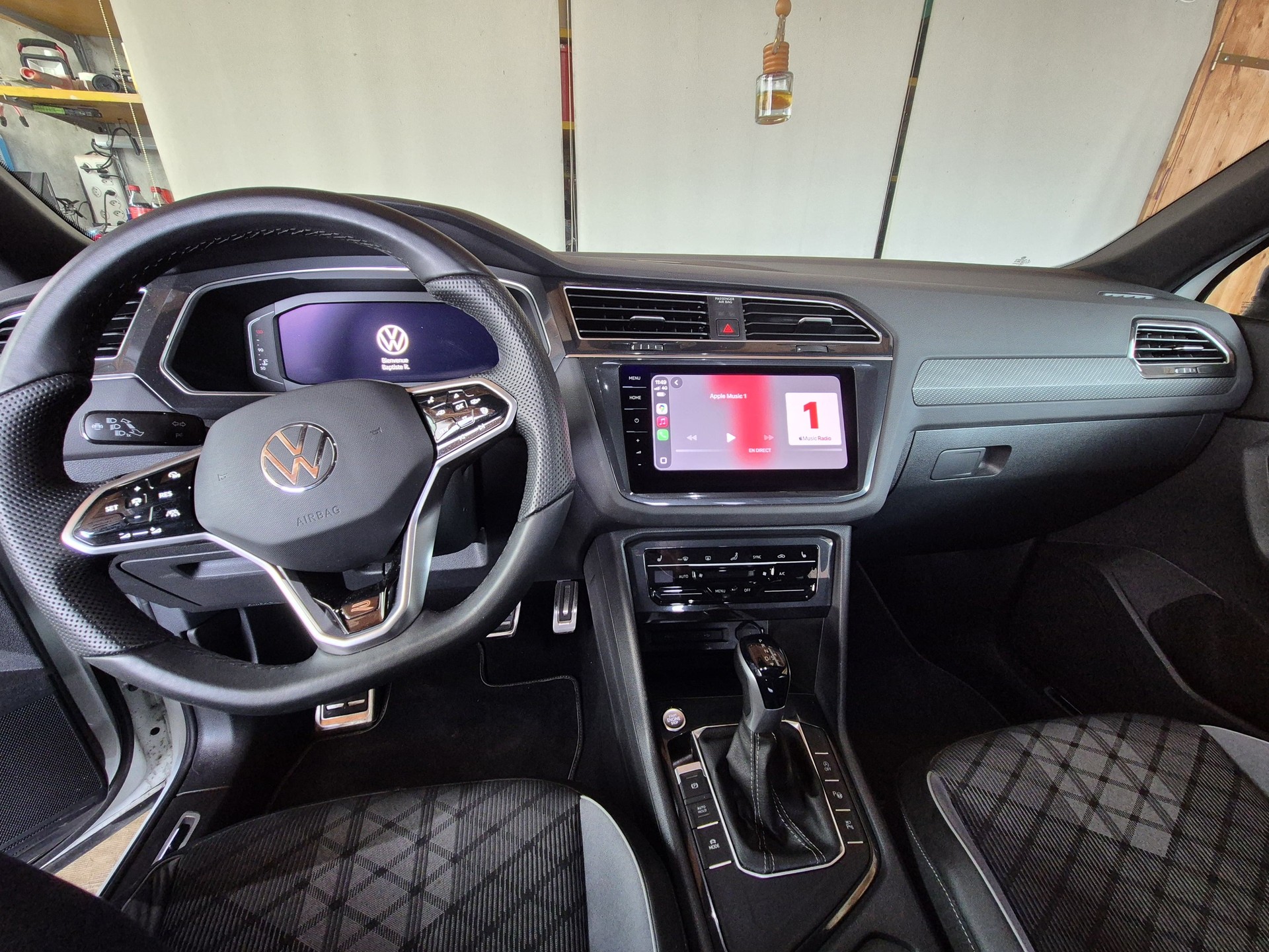 VW Tiguan 1.5TSI Evo R-Line DSG-image-3