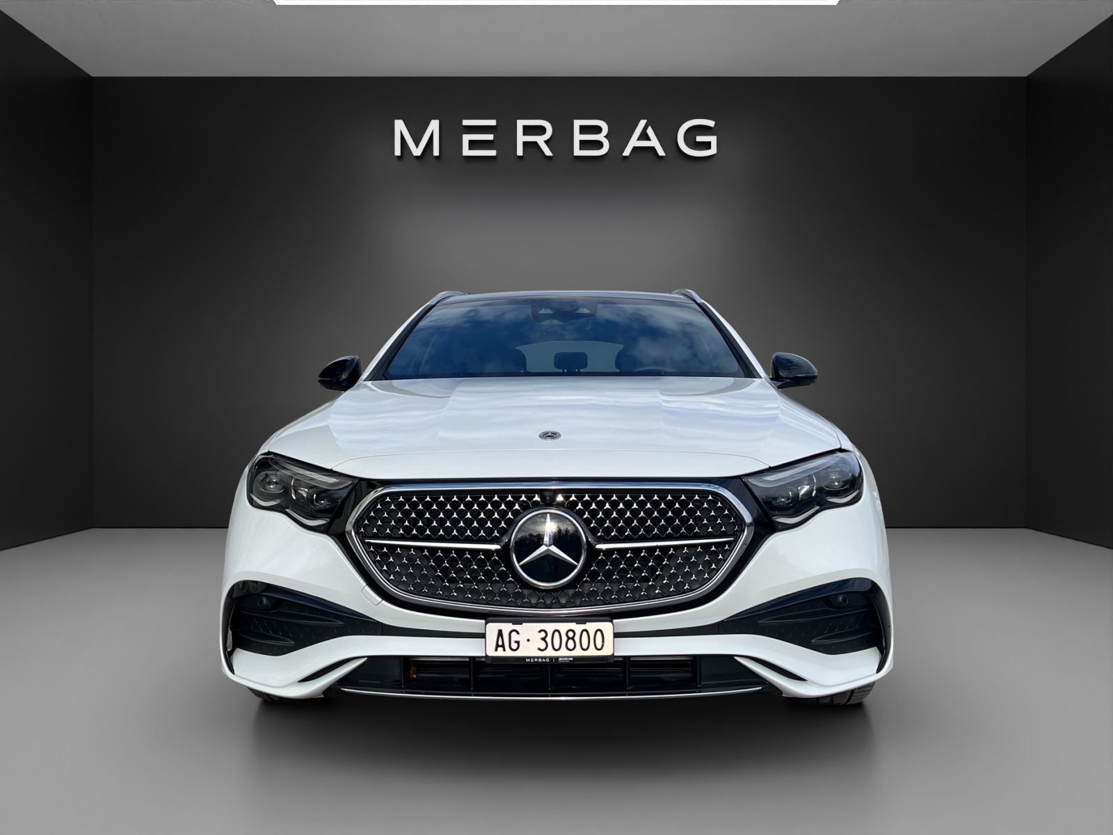 MERCEDES-BENZ E 220 d T 4Matic 9G-Tronic-image-1