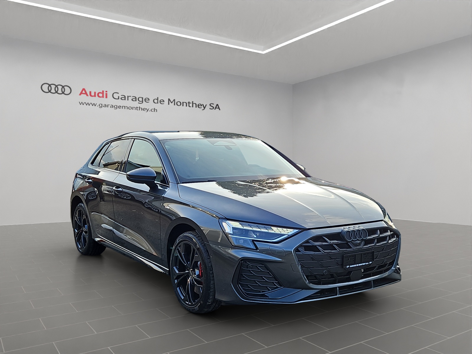 AUDI A3 Sportback TFSI e 200 kW S line Attraction S tronic-image-2