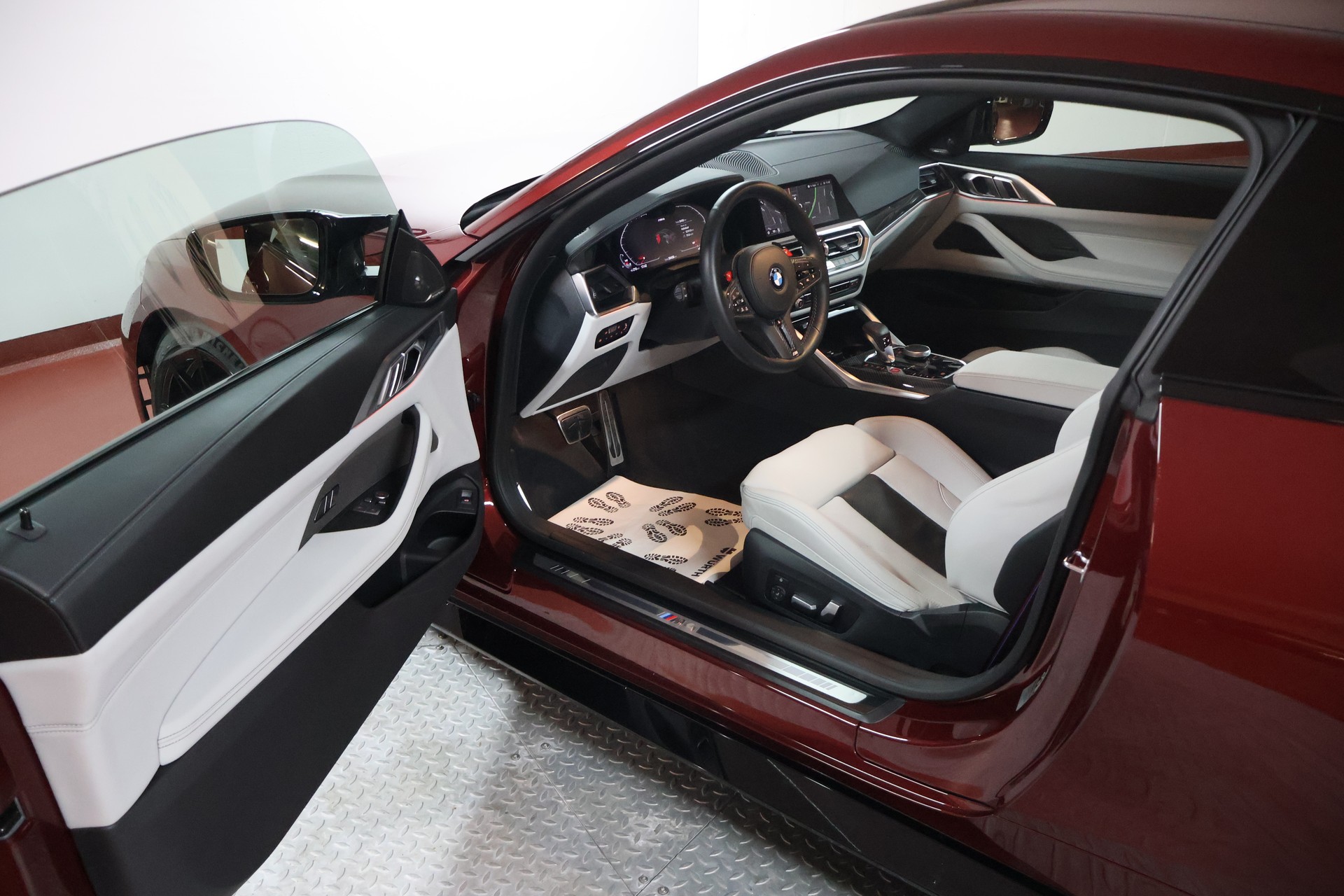 BMW M4 Coupé Competition M xDrive-image-5
