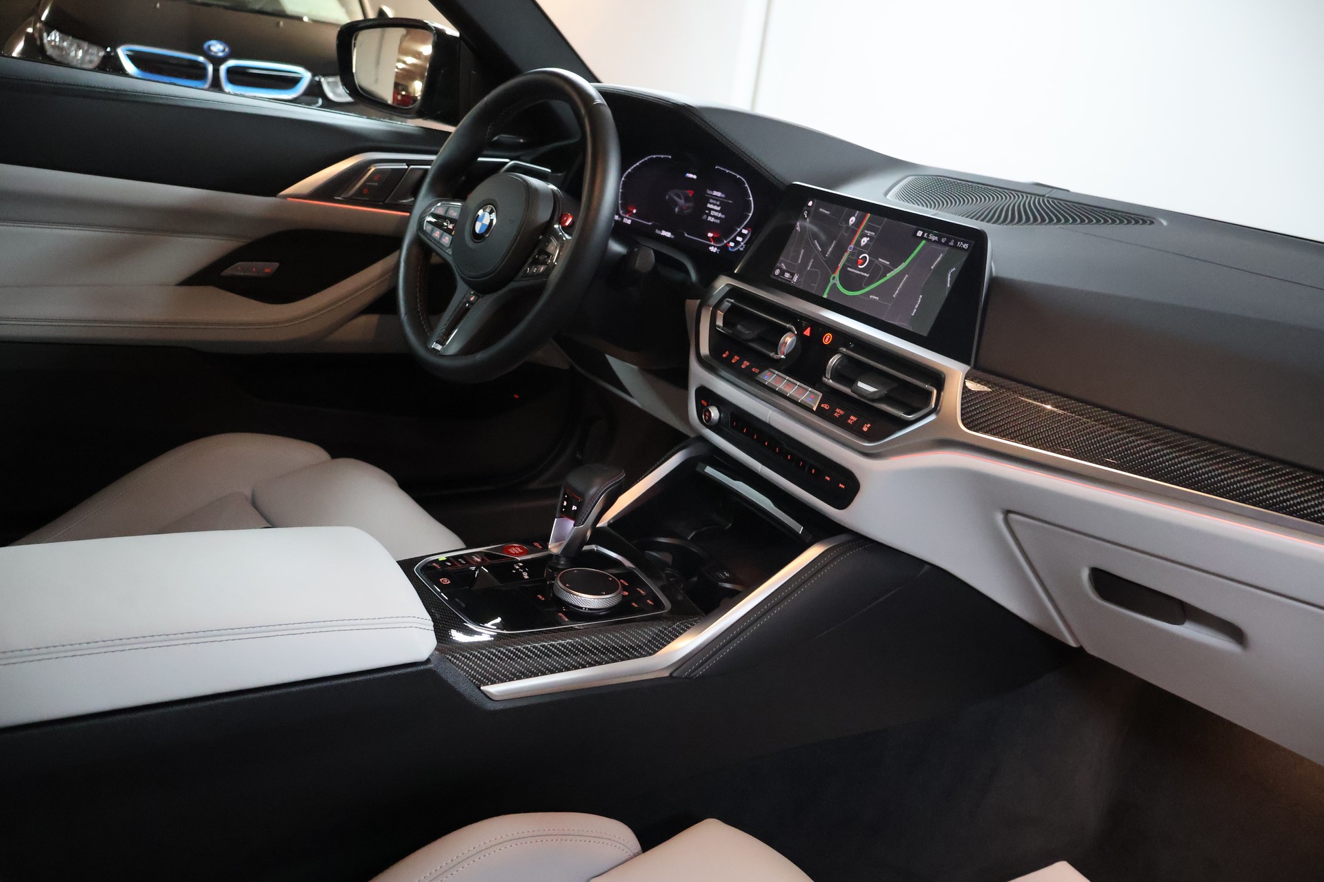 BMW M4 Coupé Competition M xDrive-image-11