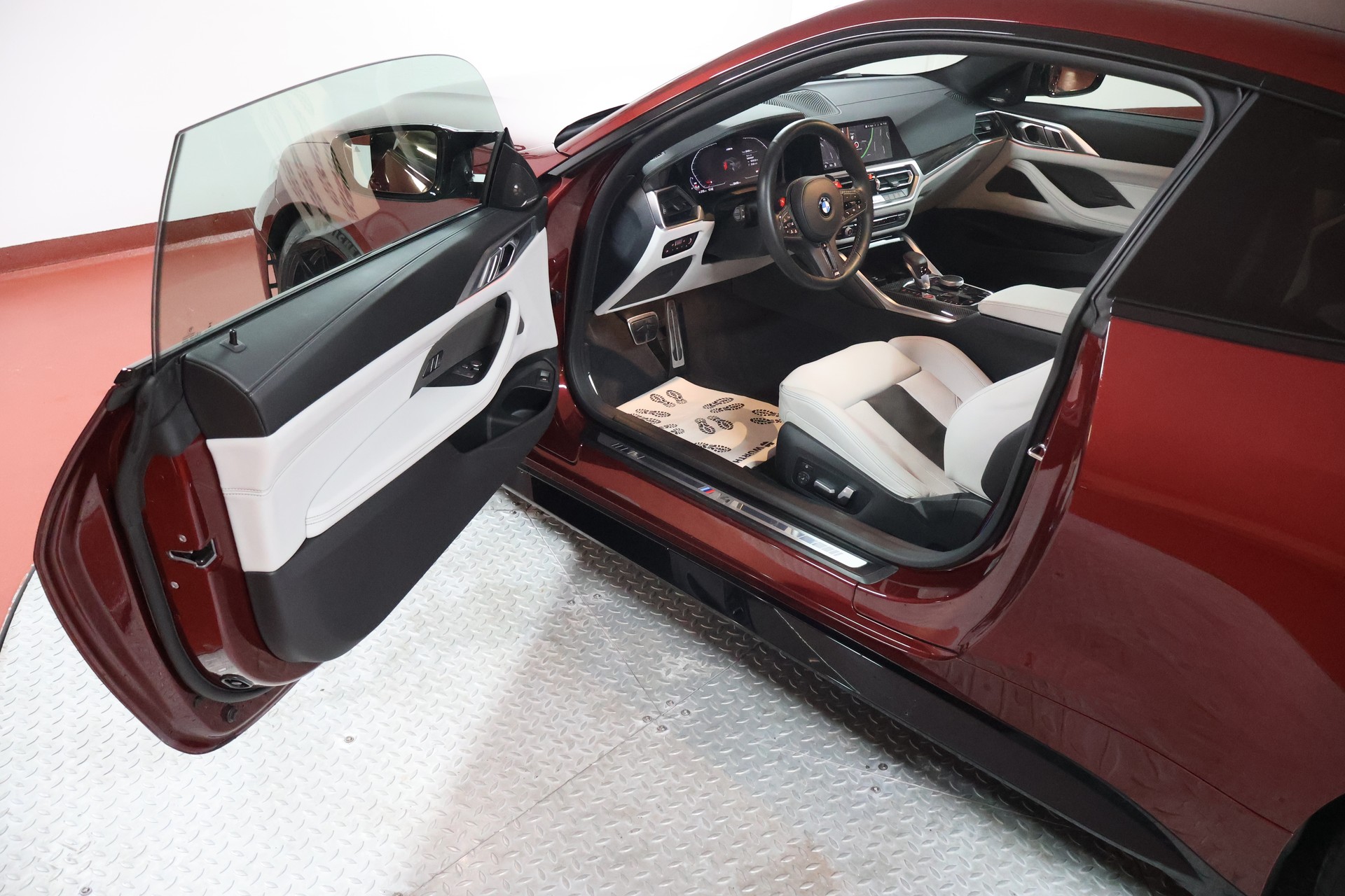 BMW M4 Coupé Competition M xDrive-image-4