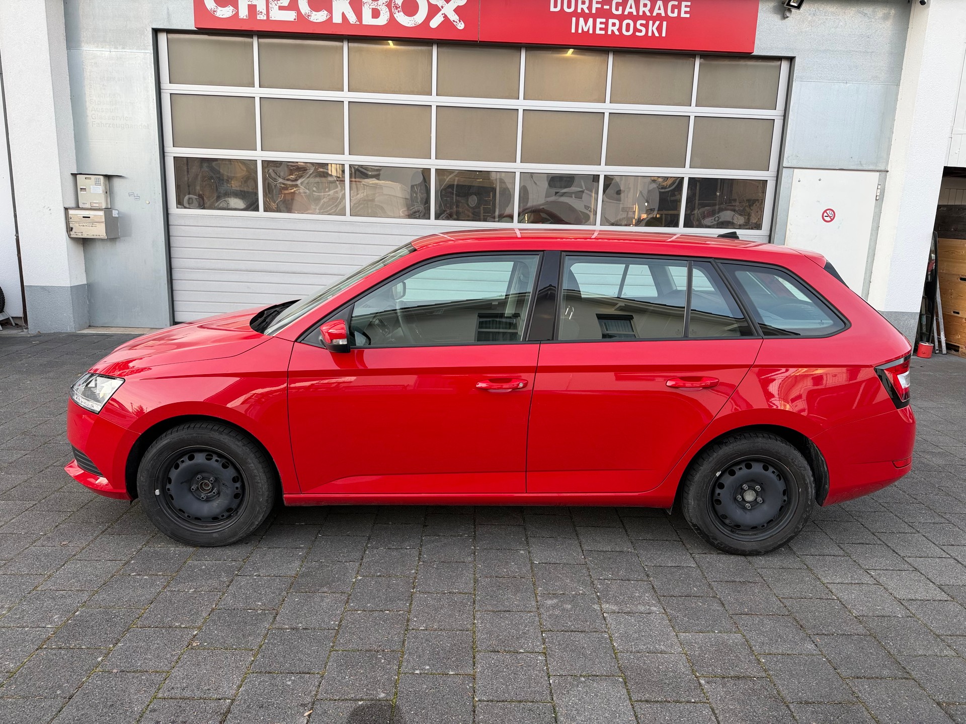 SKODA Fabia Combi 1.0 TSI Active-image-3
