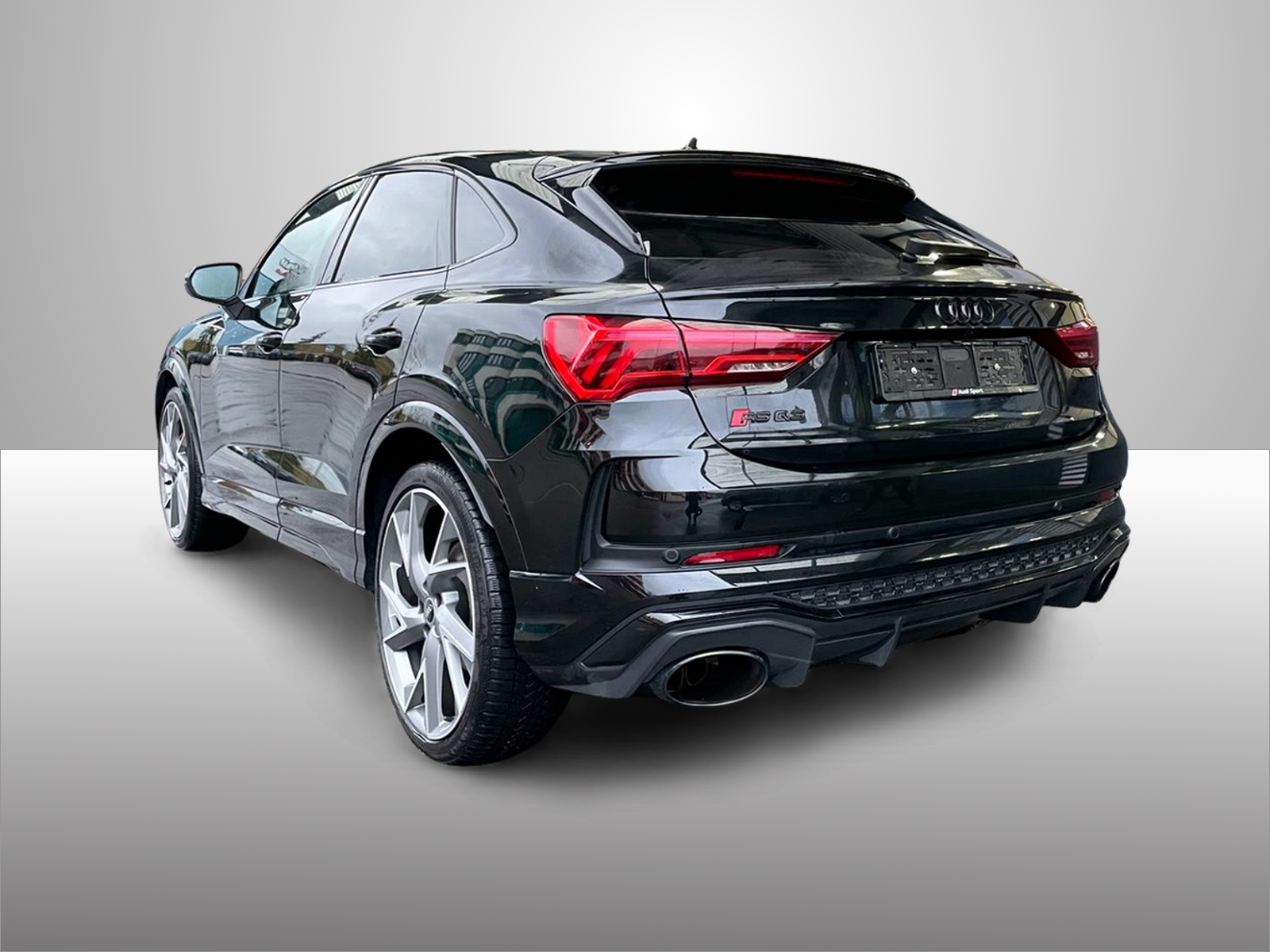 AUDI RS Q3 Sportback quattro S tronic-image-9