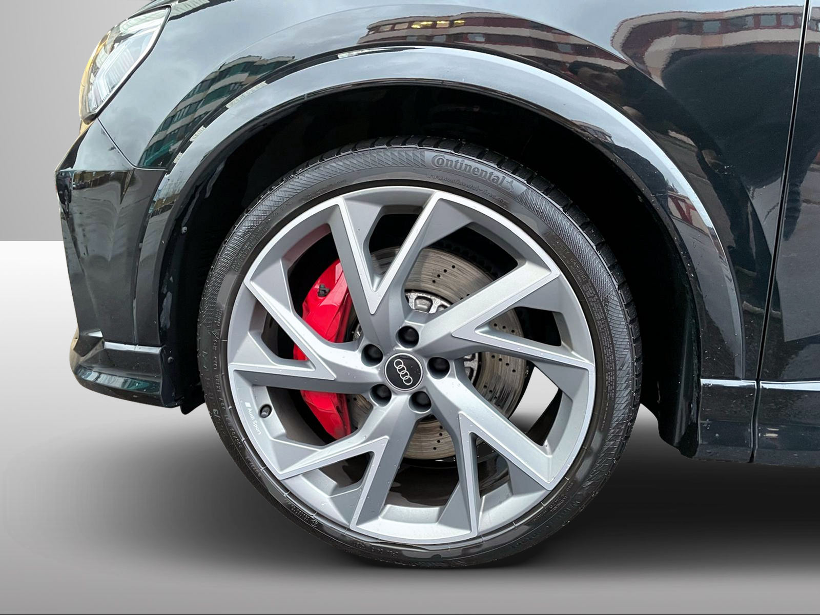 AUDI RS Q3 Sportback quattro S tronic-image-3
