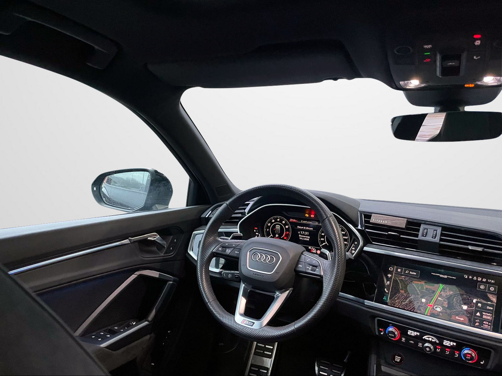 AUDI RS Q3 Sportback quattro S tronic-image-5