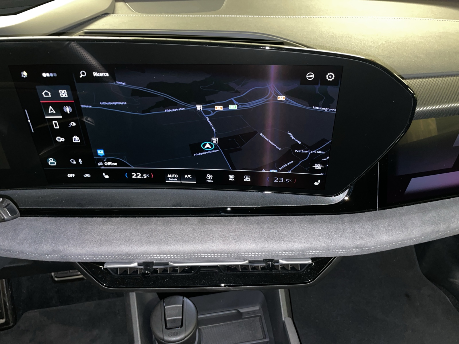 AUDI Q6 e-tron quattro-image-11