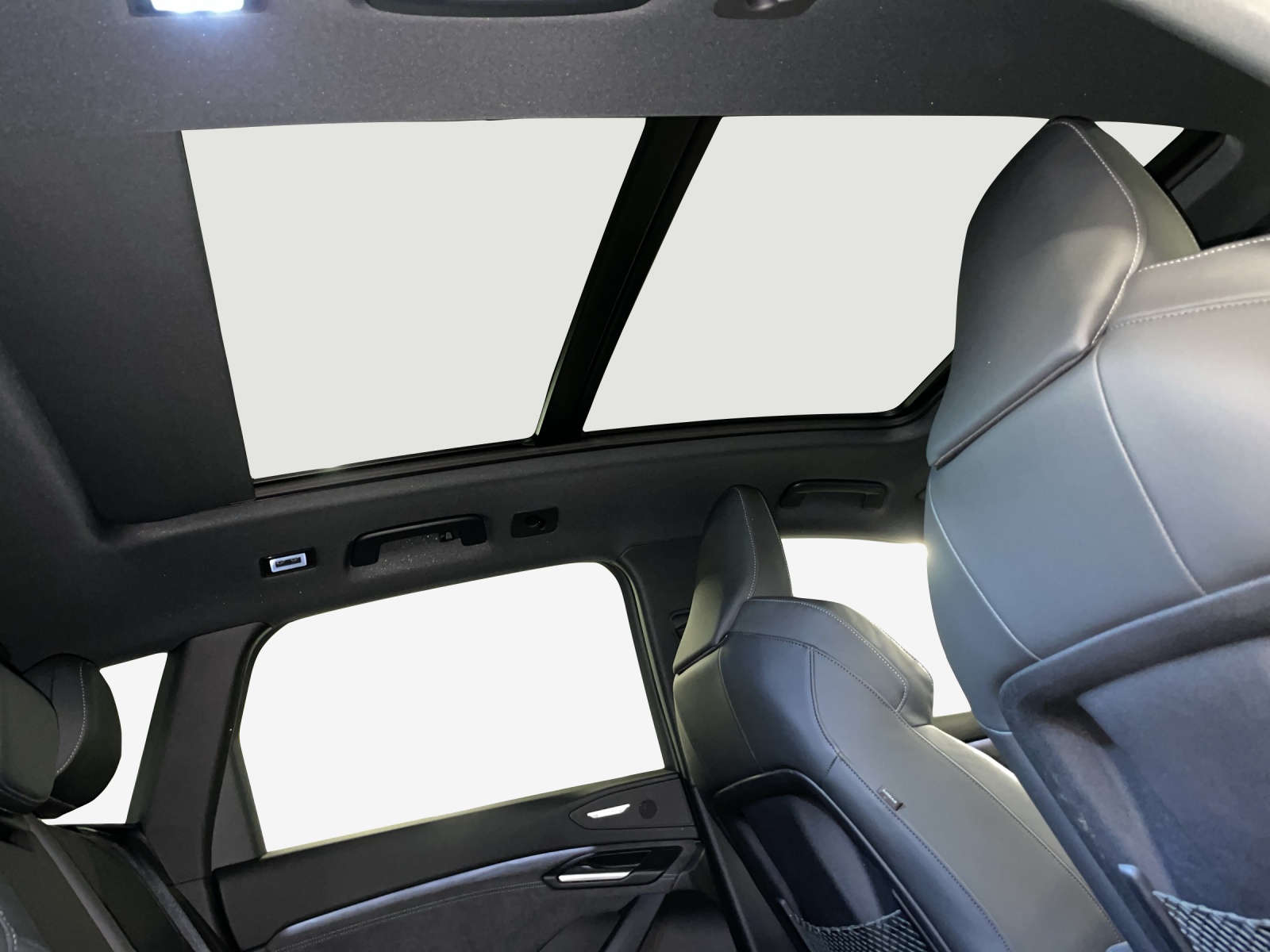 AUDI Q6 e-tron quattro-image-14