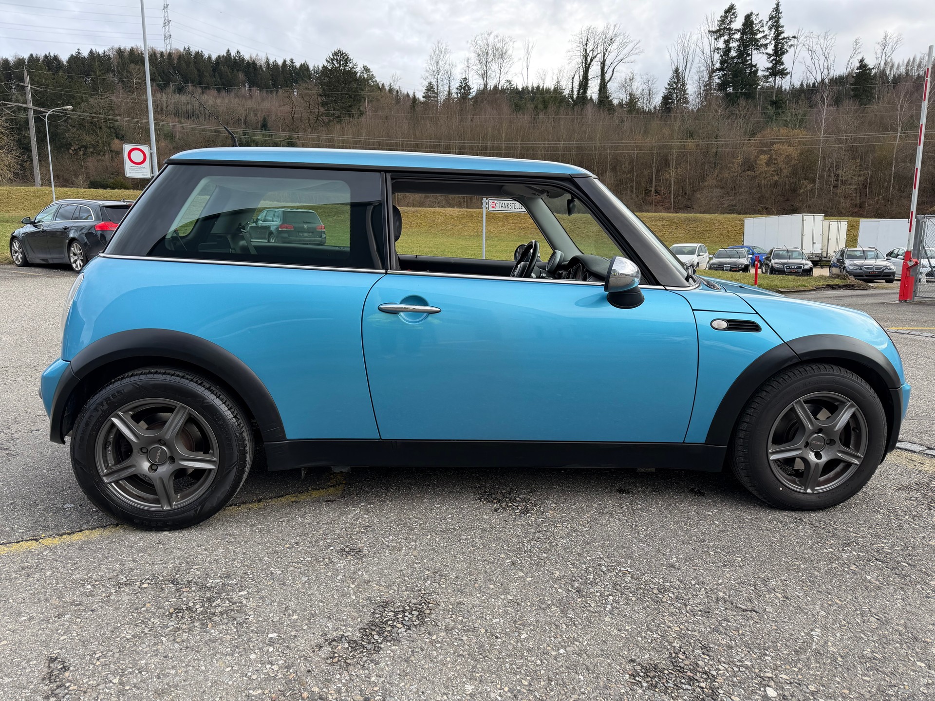 MINI COOPER 1.6 "LÄUFT GUT" LENKUNG NEU. MIT SERVICHEFT + 2 SCHLÜSSEL. ZUM AUFBEREITEN. PREIS NUR 1300.--image-14
