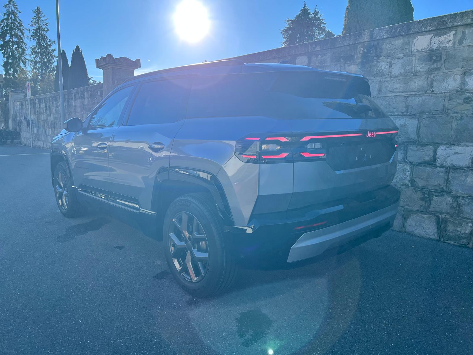 JEEP Compass 1.2 T e-Hybrid First Edition-image-2