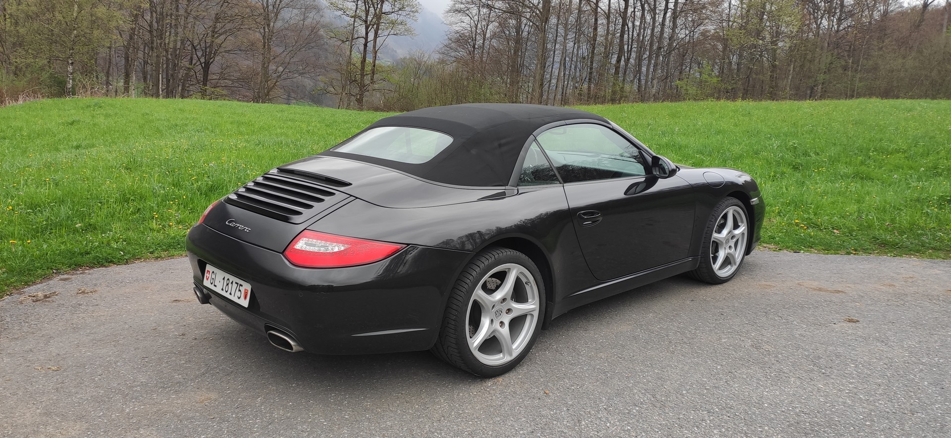 PORSCHE 911 Cabrio Carrera-image-1