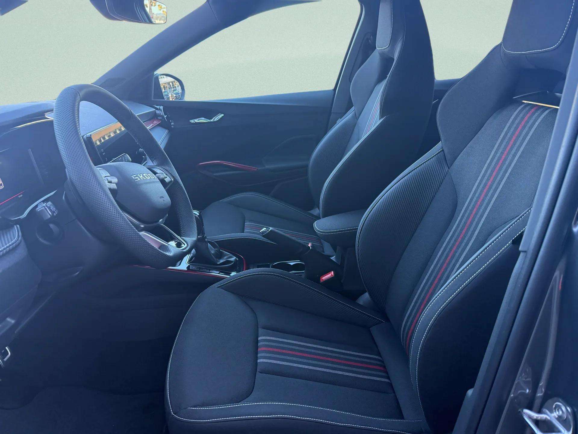 SKODA Fabia 1.0 TSI Monte Carlo DSG-image-10