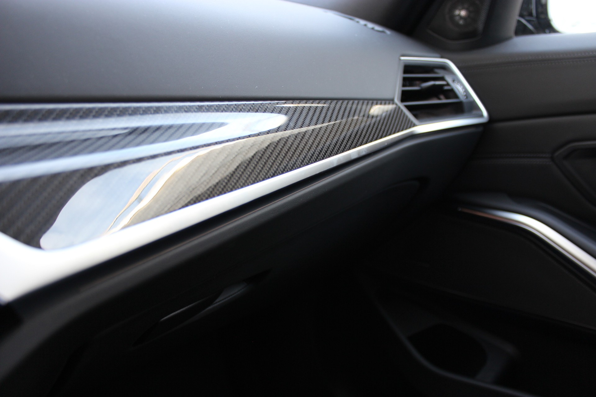 BMW M3 Competition M xDrive Touring Individual *OXFORDGRÜN METALLIC*-image-14