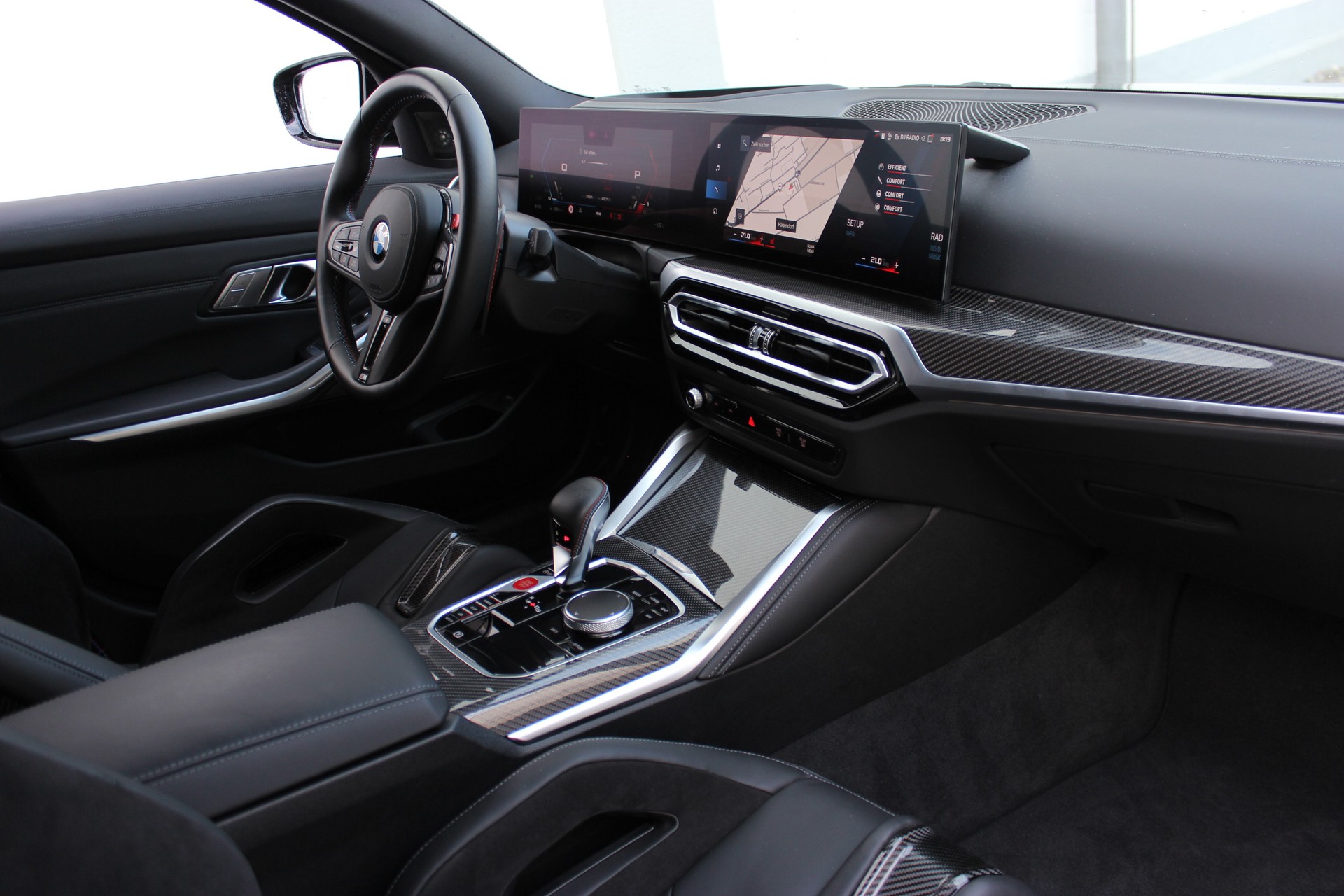BMW M3 Competition M xDrive Touring Individual *OXFORDGRÜN METALLIC*-image-3