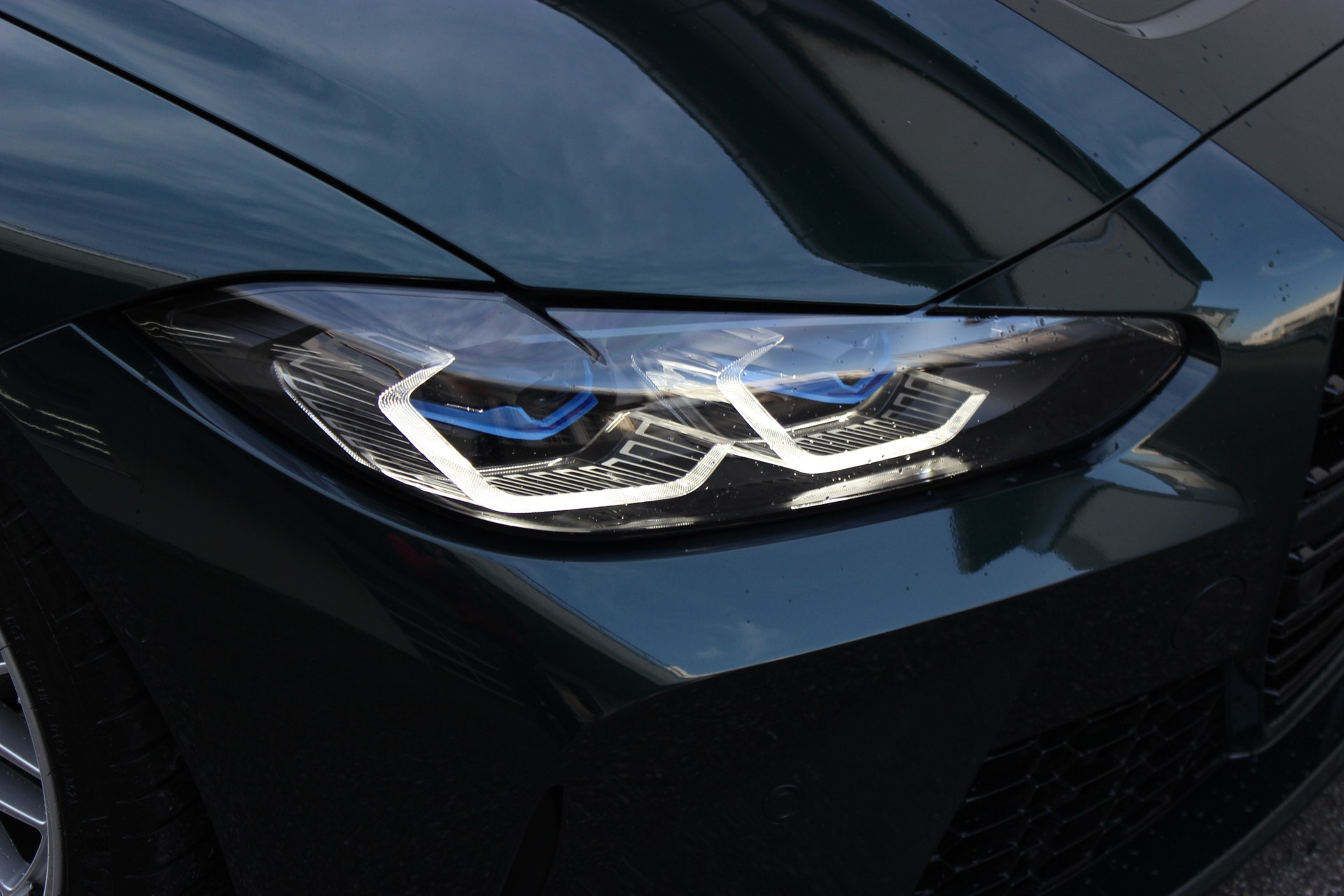 BMW M3 Competition M xDrive Touring Individual *OXFORDGRÜN METALLIC*-image-7