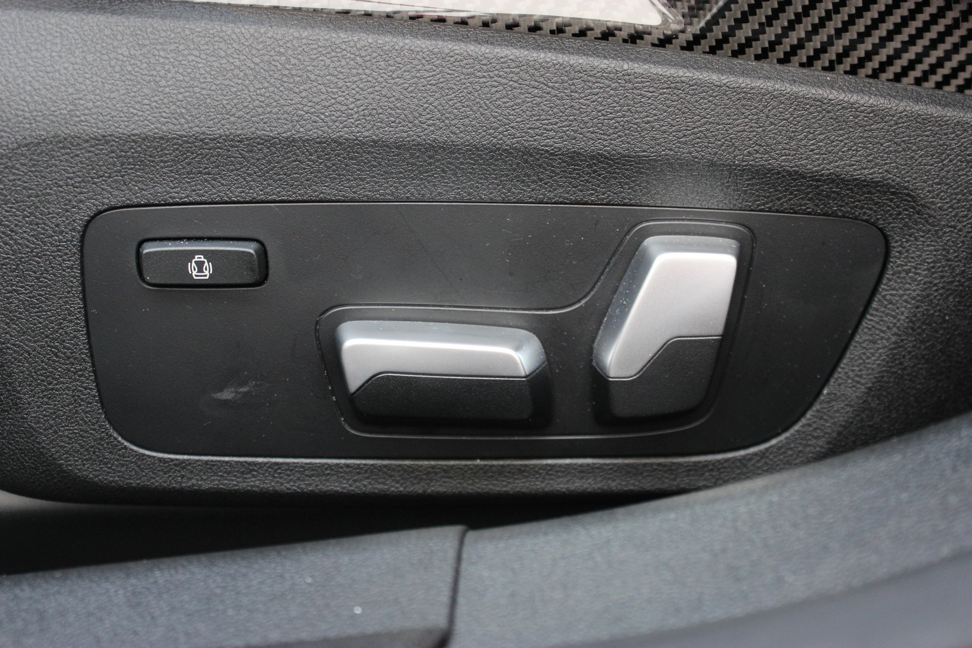 BMW M3 Competition M xDrive Touring Individual *OXFORDGRÜN METALLIC*-image-9