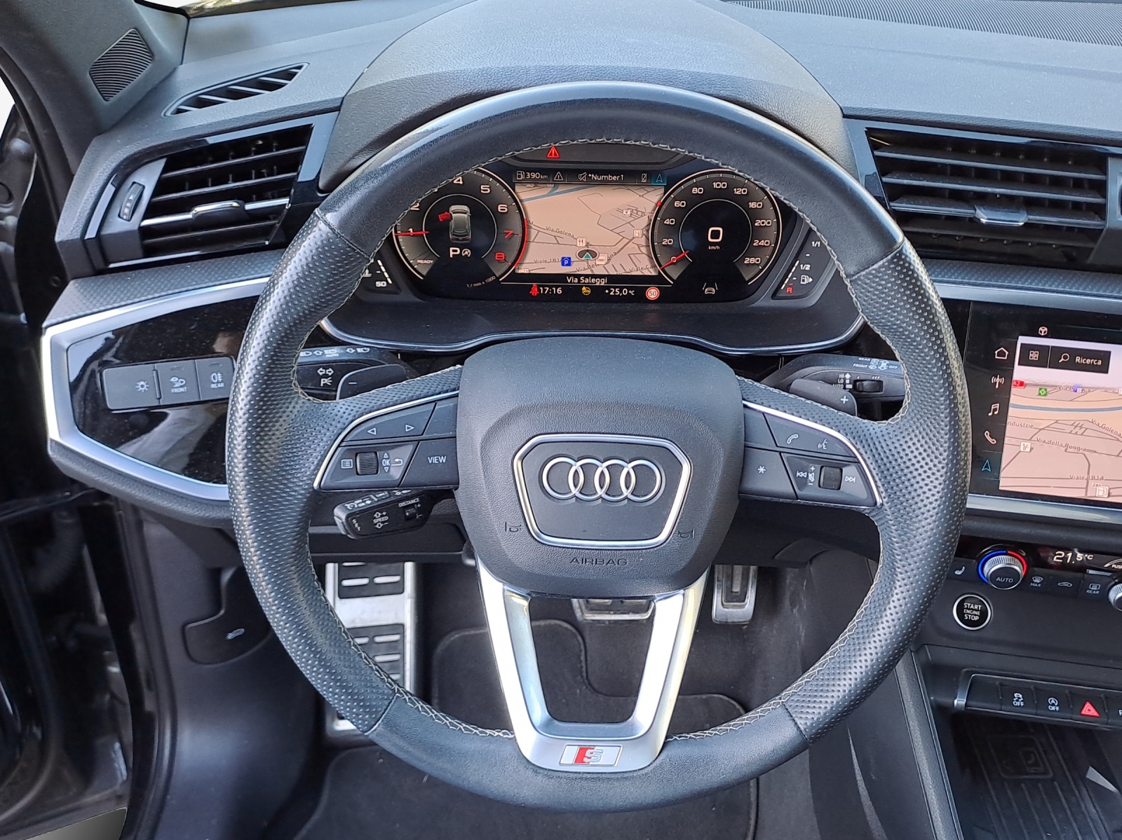 AUDI Q3 35 TFSI S line Attraction S-tronic-image-9
