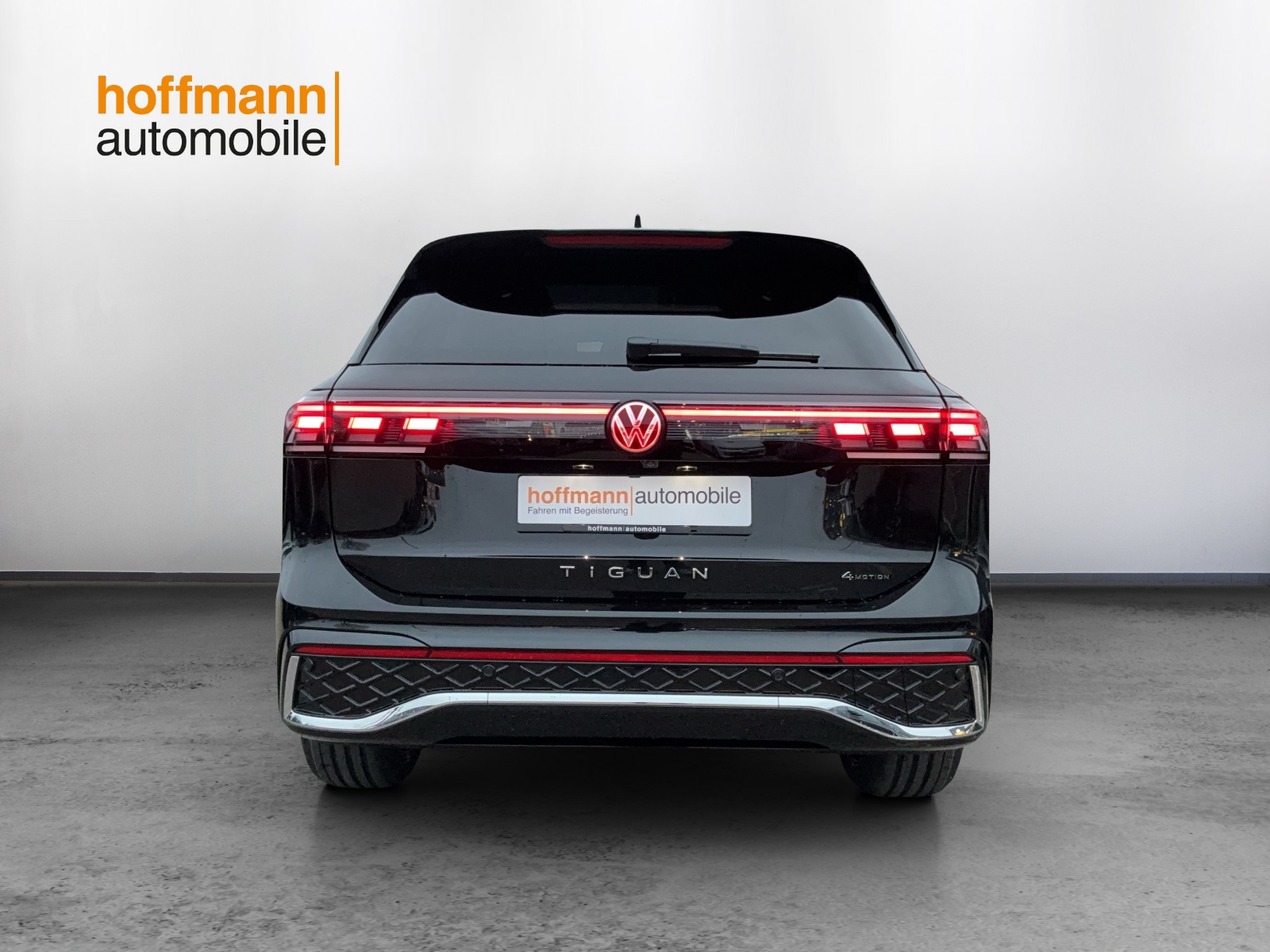 VW Tiguan 2.0 TSI DSG R-Line Plus 4Motion-image-4