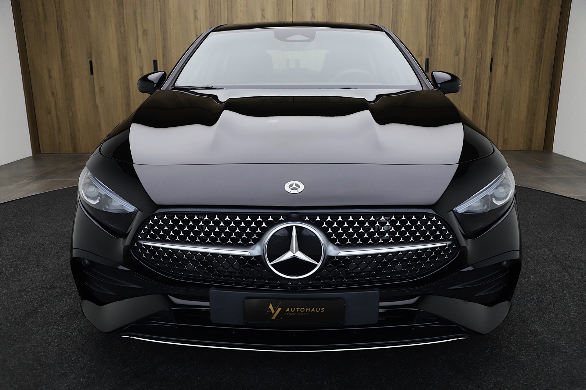 MERCEDES-BENZ A 200 d 8G-DCT AMG Line Advance Plus-image-1