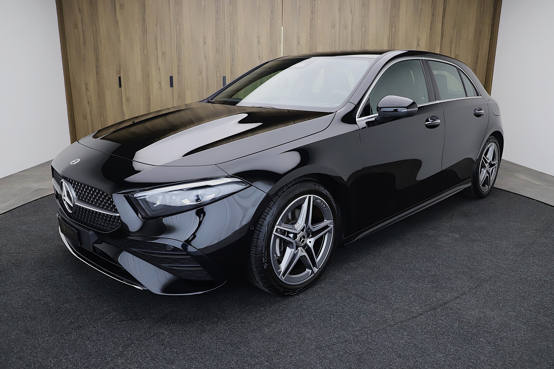 MERCEDES-BENZ A 200 d 8G-DCT AMG Line Advance Plus-image-0