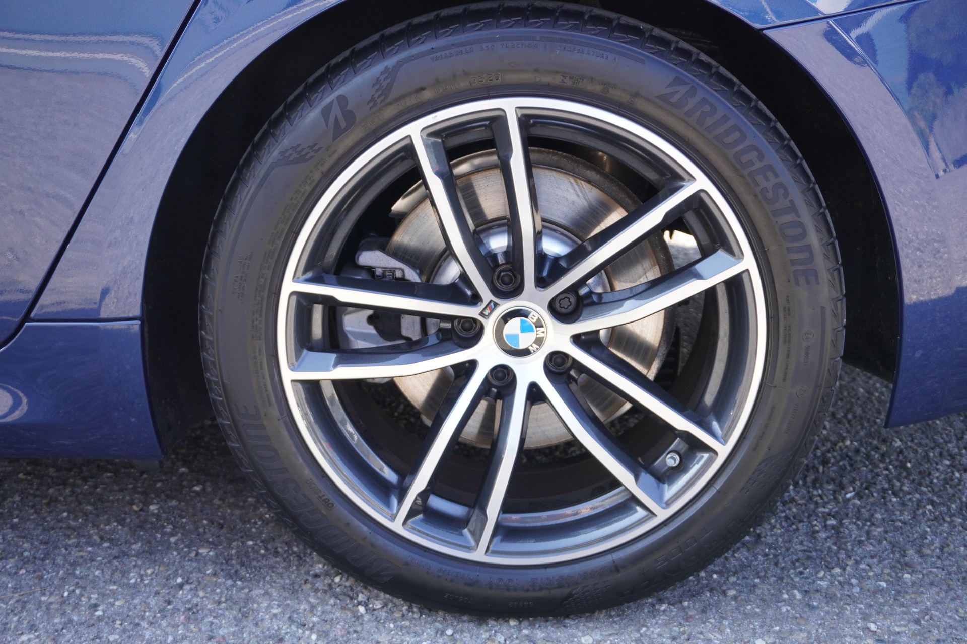 BMW 520d xDrive 48V Touring M Sport Steptronic-image-8