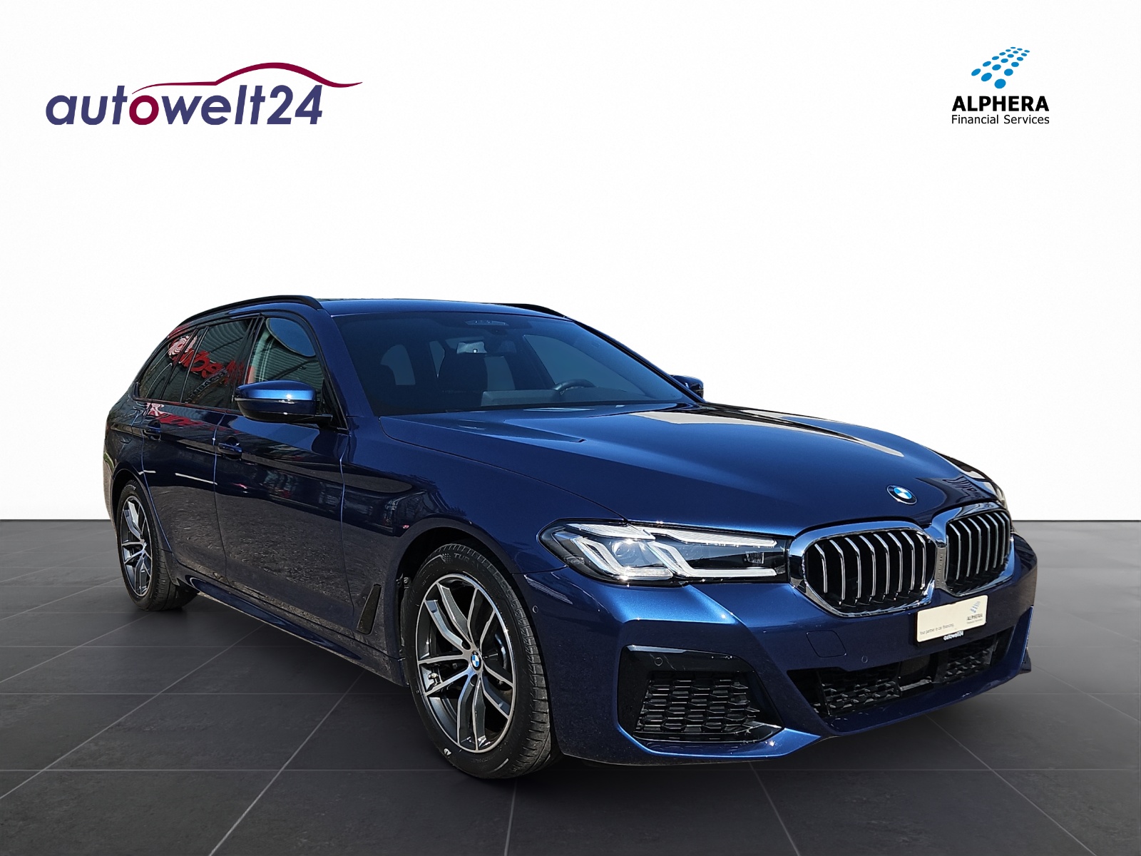 BMW 520d xDrive 48V Touring M Sport Steptronic-image-2