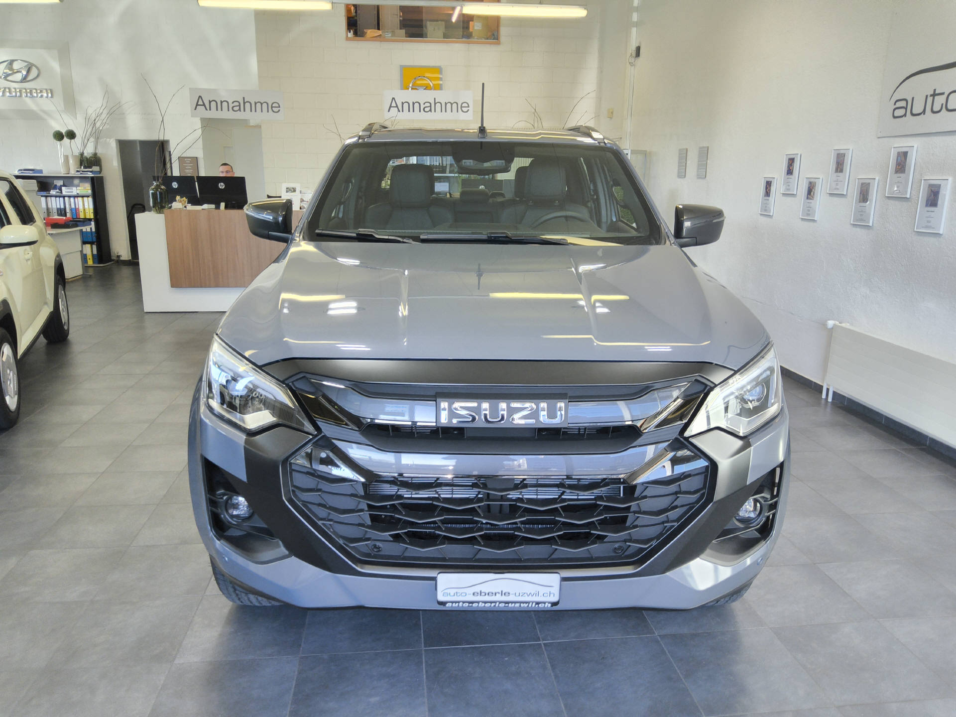 ISUZU D-Max Crew Pick-up 1.9 DDi N60 Nitro Sport 4x4-showroom-element-3