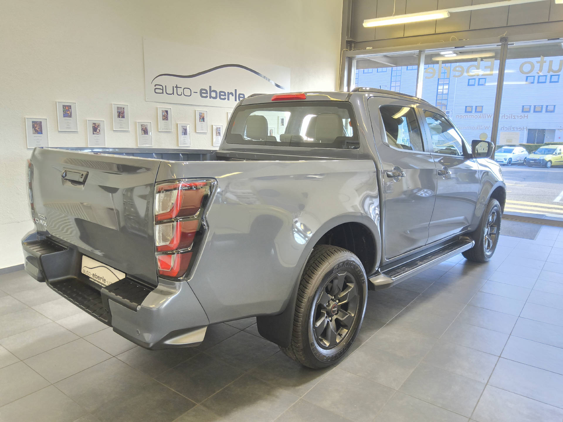 ISUZU D-Max Crew Pick-up 1.9 DDi N60 Nitro Sport 4x4-image-6