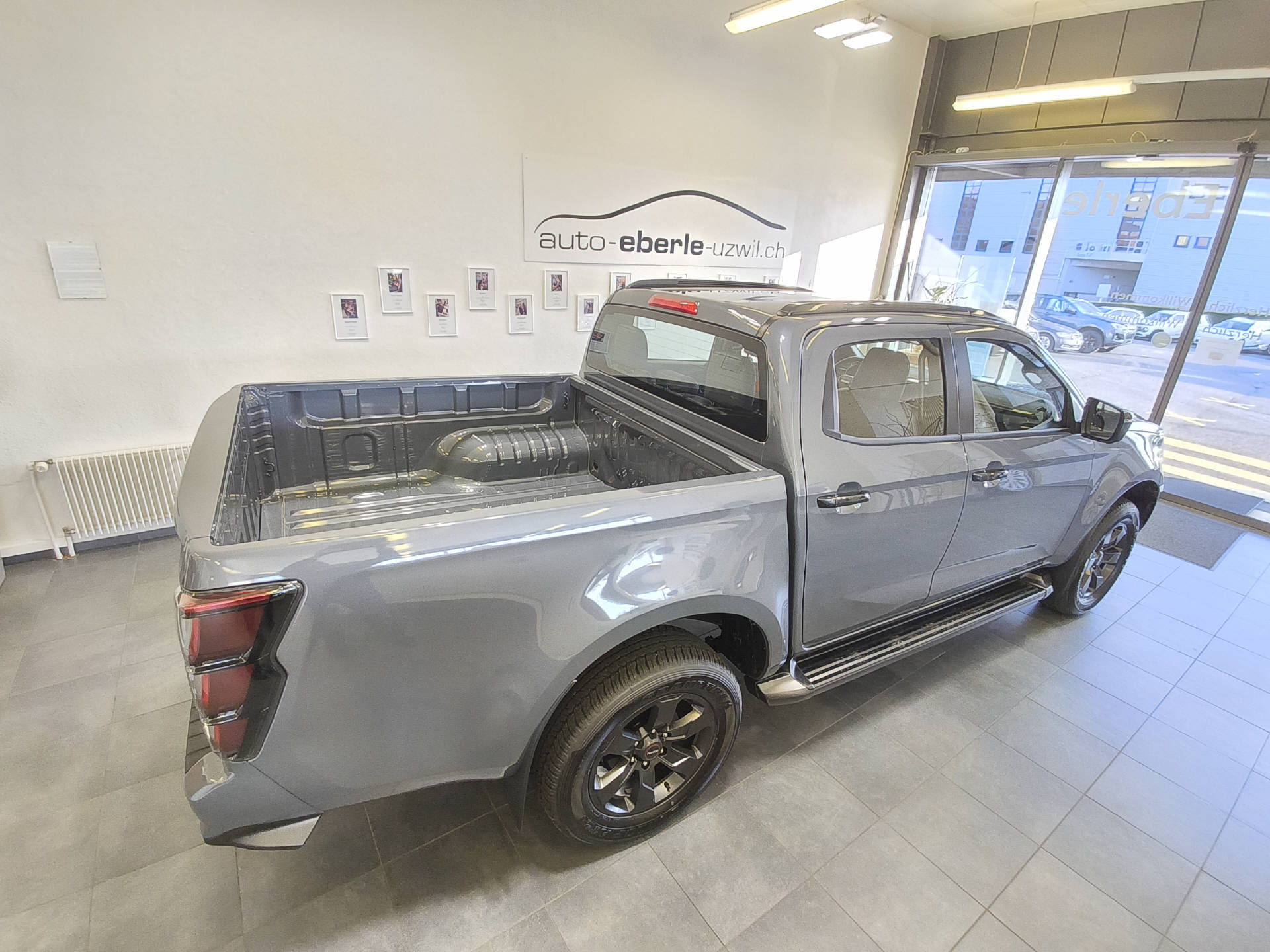 ISUZU D-Max Crew Pick-up 1.9 DDi N60 Nitro Sport 4x4-image-13