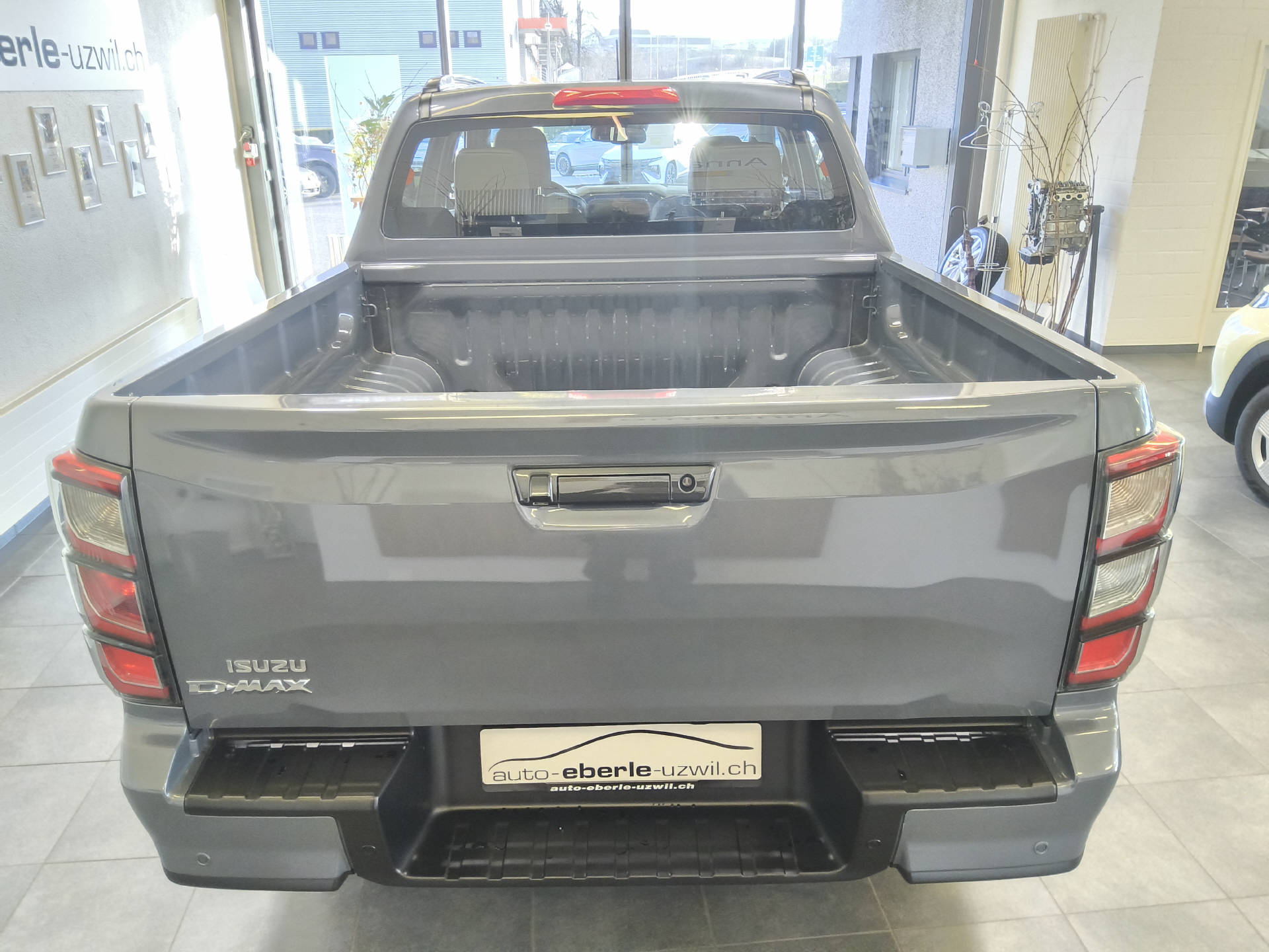 ISUZU D-Max Crew Pick-up 1.9 DDi N60 Nitro Sport 4x4-image-7