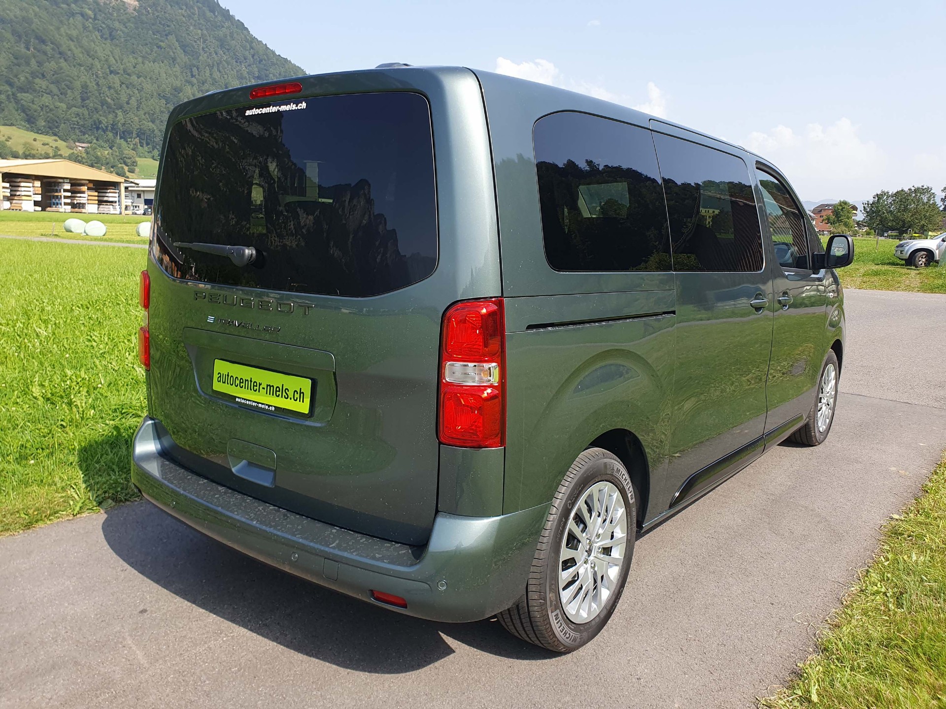 PEUGEOT e-Traveller Standard 75 kWh Business-image-6