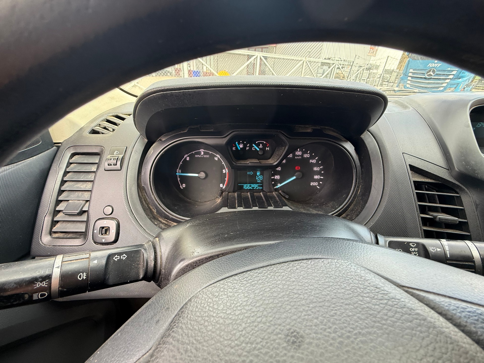 FORD Ranger XLT 2.2 TDCi 4x4-image-10