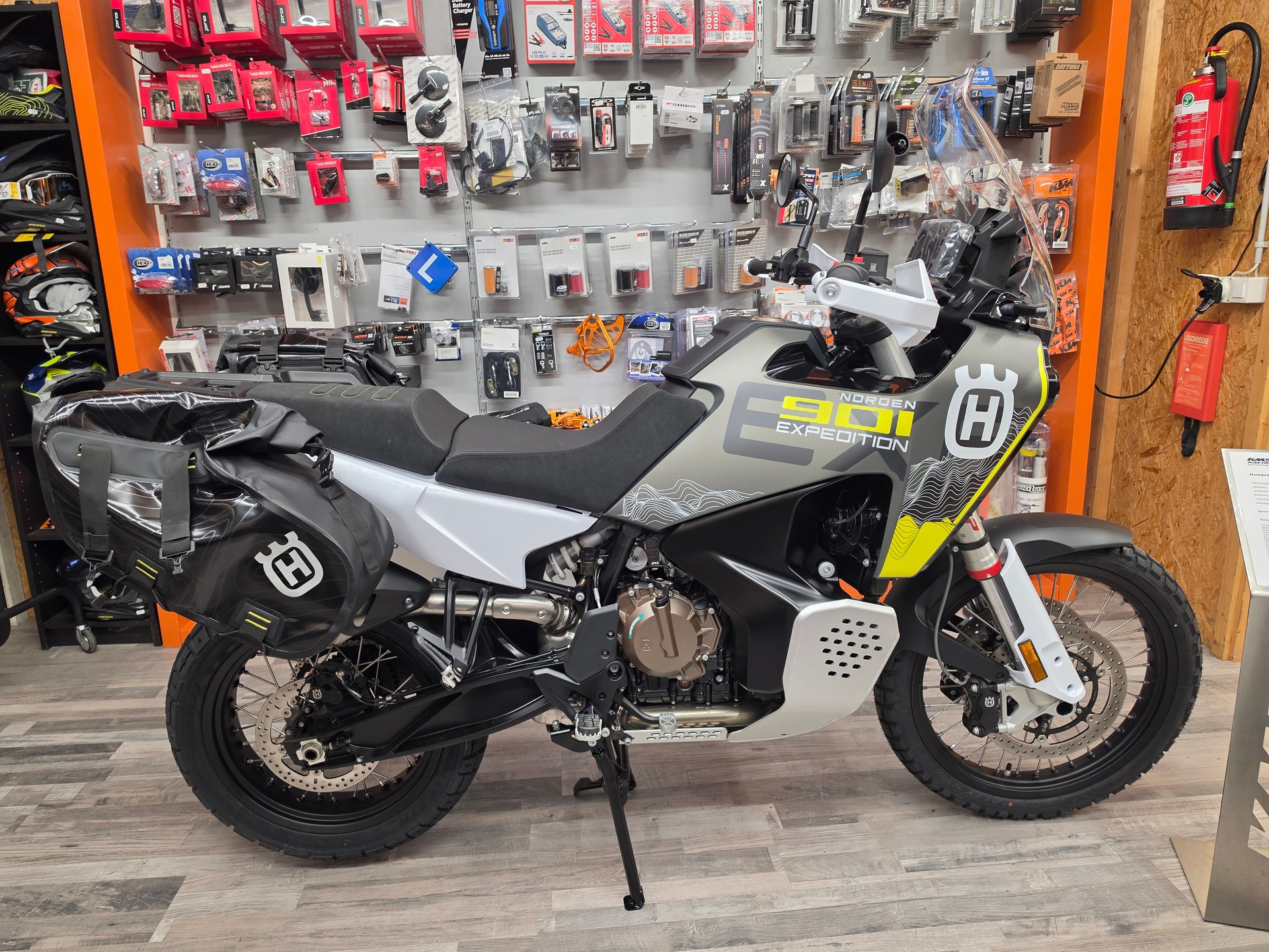 HUSQVARNA Norden 901 Expedition