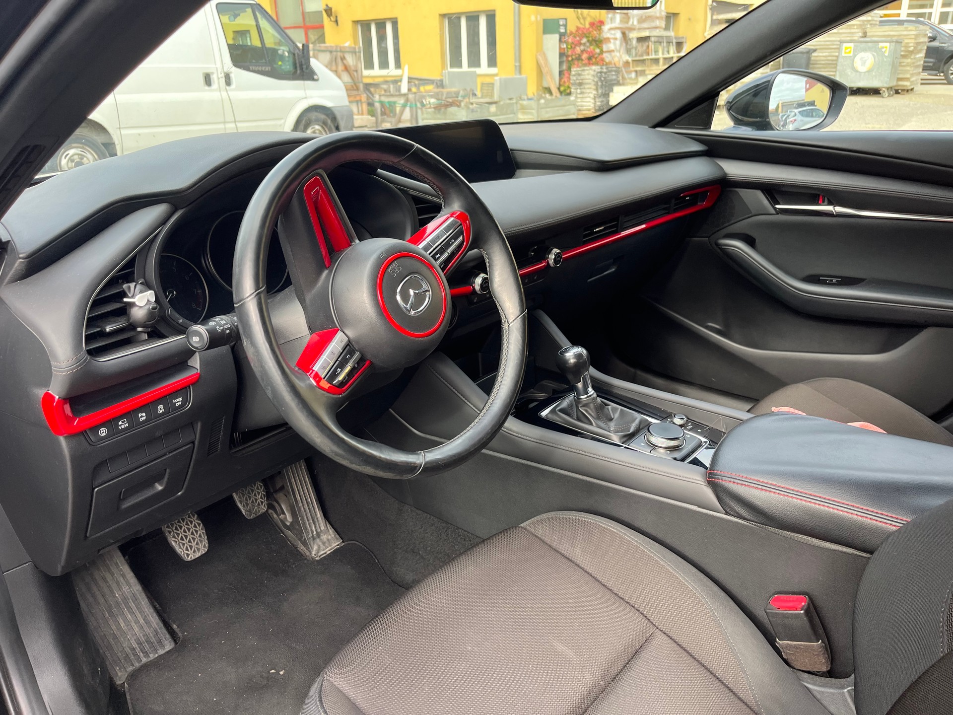MAZDA 3 Hatchback SKYACTIV-G M Hybrid 150 Ambition Plus-image-4