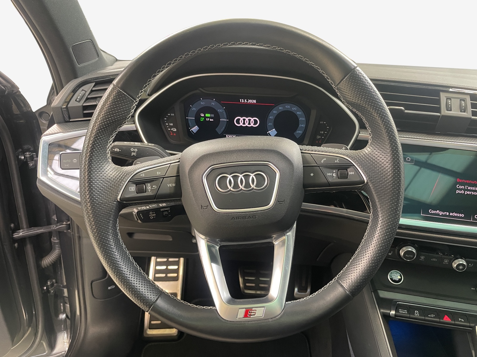 AUDI Q3 45 TFSI e S line Attraction S-tronic-image-10