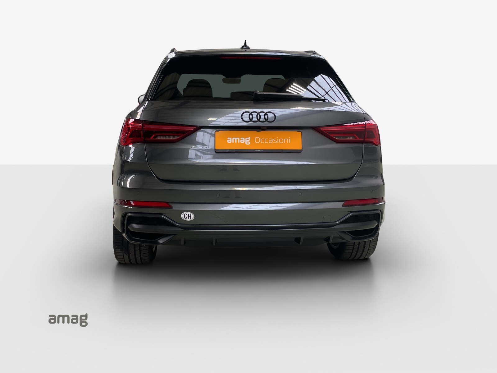 AUDI Q3 45 TFSI e S line Attraction S-tronic-image-4